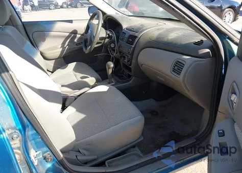 2004 Nissan Sentra 1.8S z USA, uszkodzony, nr VIN 3N1CB51D04L883941